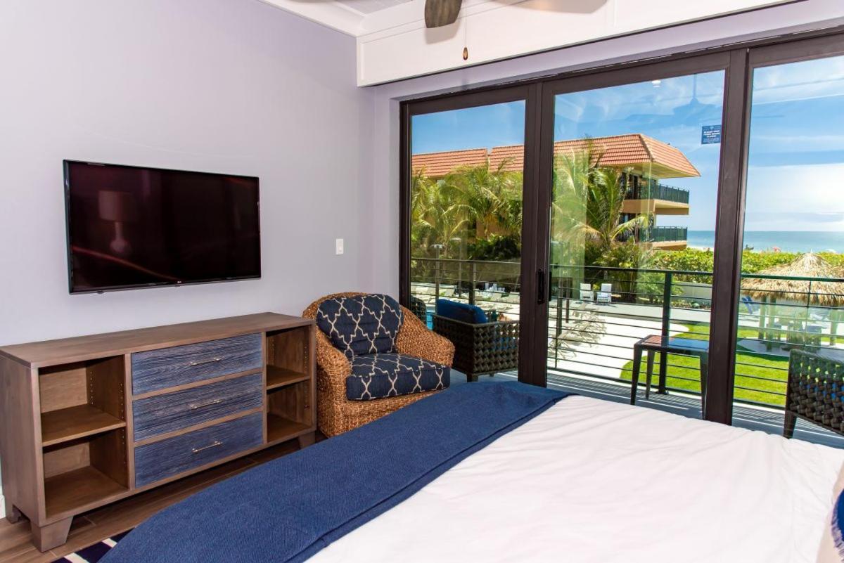 Anna Maria Beach Resort โฮล์มส์ บีช ภายนอก รูปภาพ
