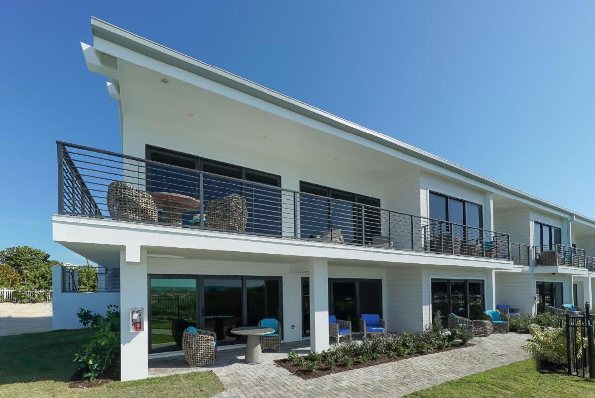 Anna Maria Beach Resort โฮล์มส์ บีช ภายนอก รูปภาพ